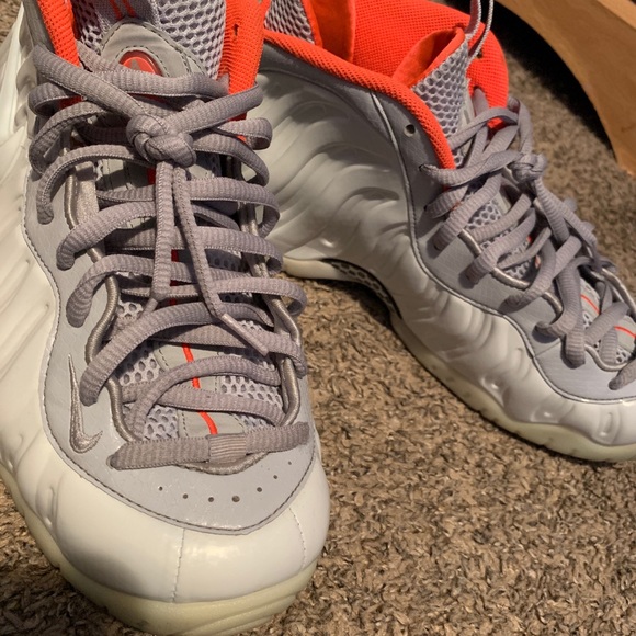 Nike Air Foamposite Pro Pure Platinum (GS) - Picture 4 of 4